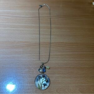 925 Sterling Silver Italy Necklace Pressed Flower Resin Pendant Mother Pearl